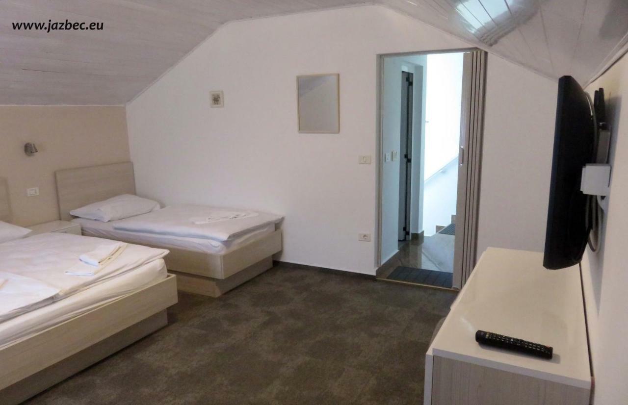 Sobe Rooms Zimmer Jazbec Idrsko 外观 照片
